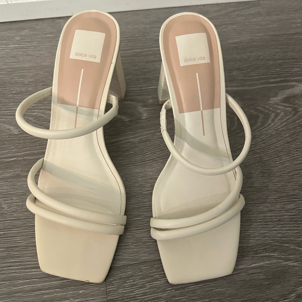 Dolce Vita Women's Beige Heeled Sandals